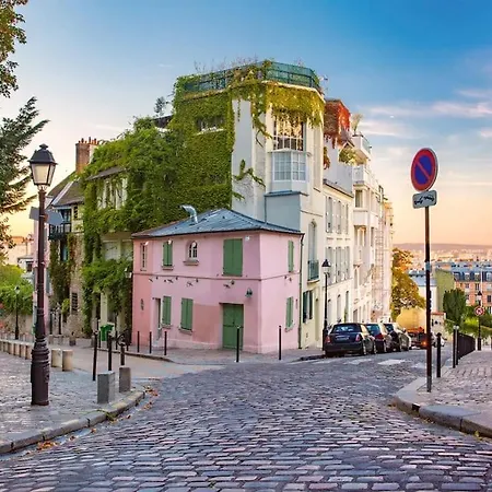 Relax In A Stylish Flat In Montmartre Appartement Parijs Buitenkant foto
